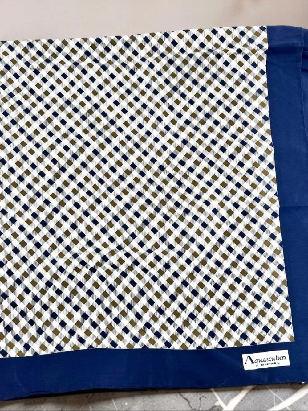 100% Silk 34